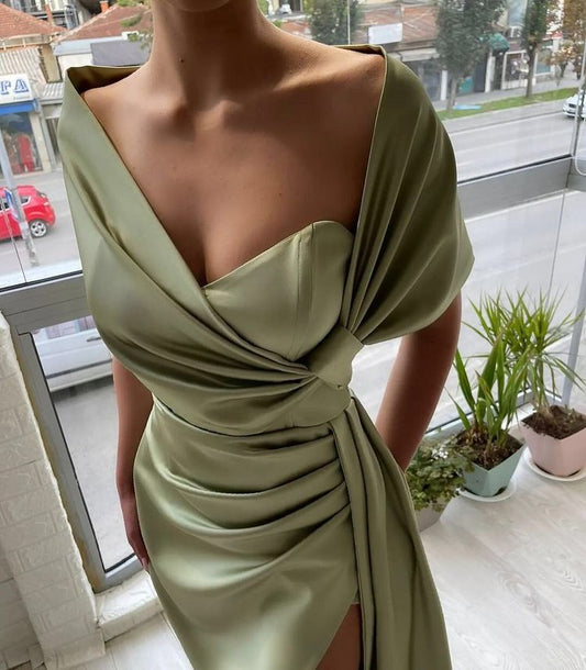 Green Asymmetric Sleeveless Prom Dress Floor Length Pleated with Split