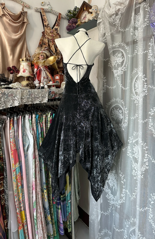 Classy Black Backless Birthday Dress Spaghetti Straps Homecoming Dress Cocktail Dress Y9002