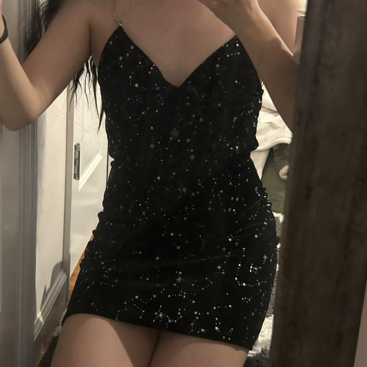 Chic Spaghetti Straps Black Sequin Homecoming Dress Sheath Short Cocktail Dress S568