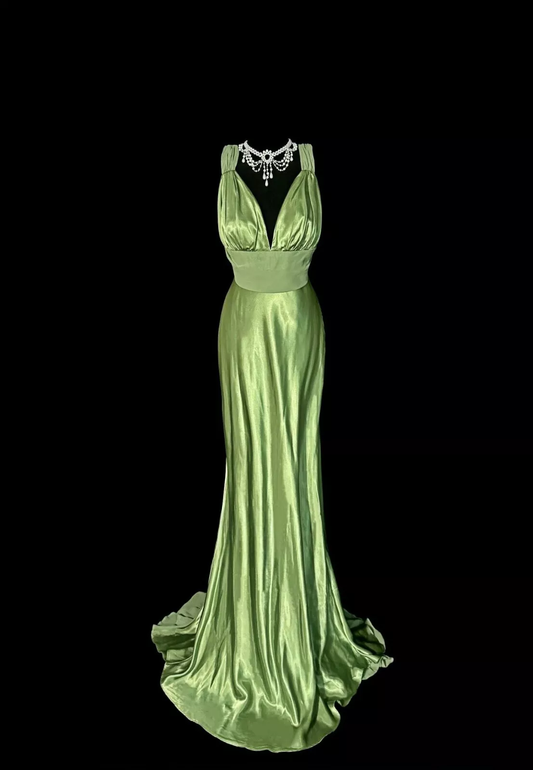 Gorgeous Temperament Green Prom Dress Satin V-Neck Backless Pleated Evening Dress Y8767