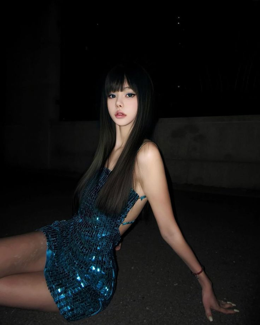 Sparkly Spaghetti Straps Sheath Sequin Cocktail Dress Backless Short Birthday Dress Homecoming Dress Y8902