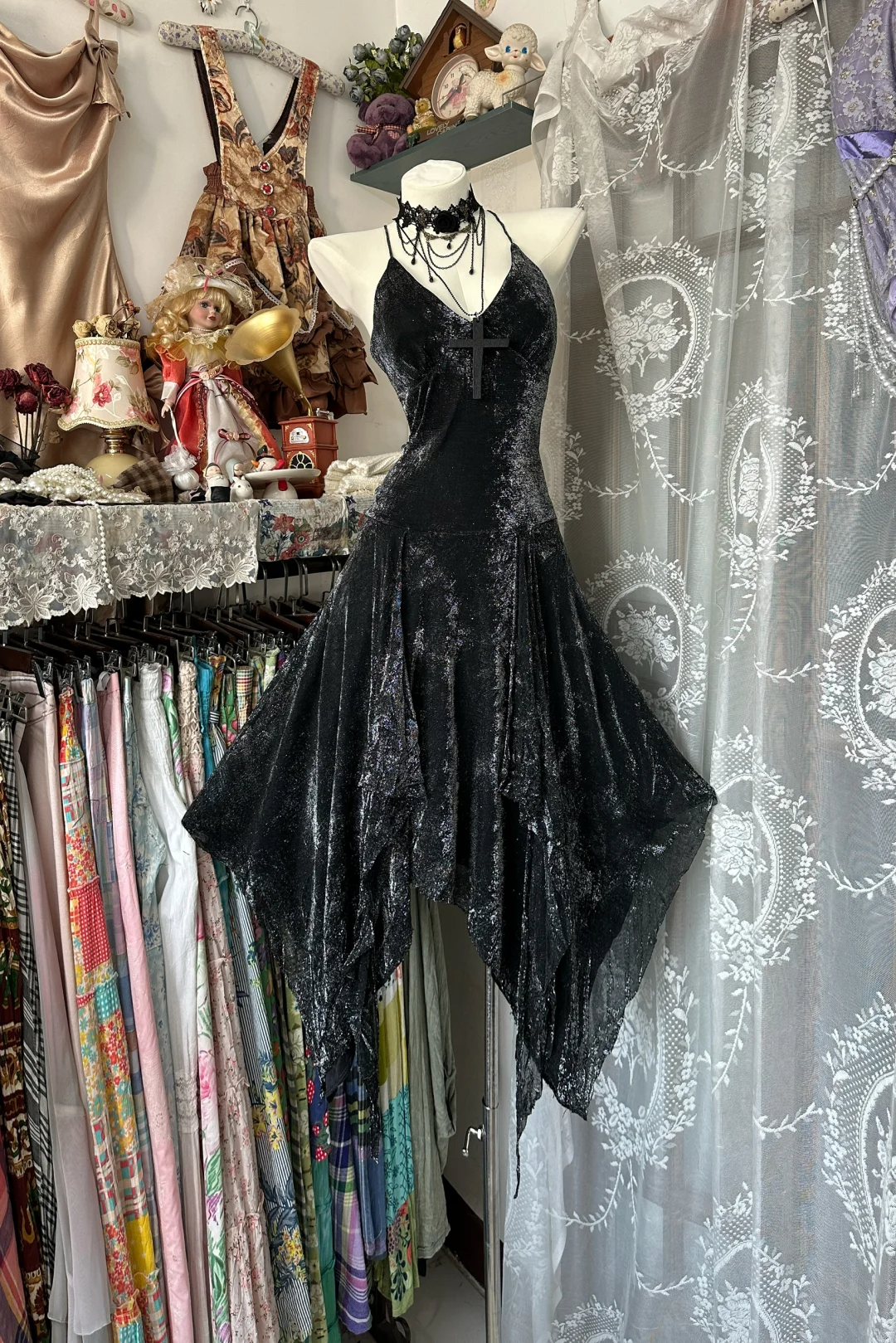Classy Black Backless Birthday Dress Spaghetti Straps Homecoming Dress Cocktail Dress Y9002