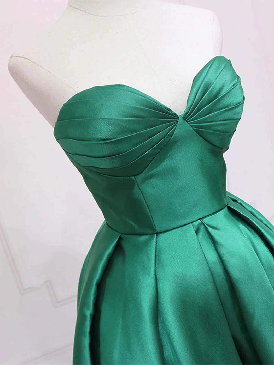 Simple Sweetheart Neck Green High Low Prom Dress