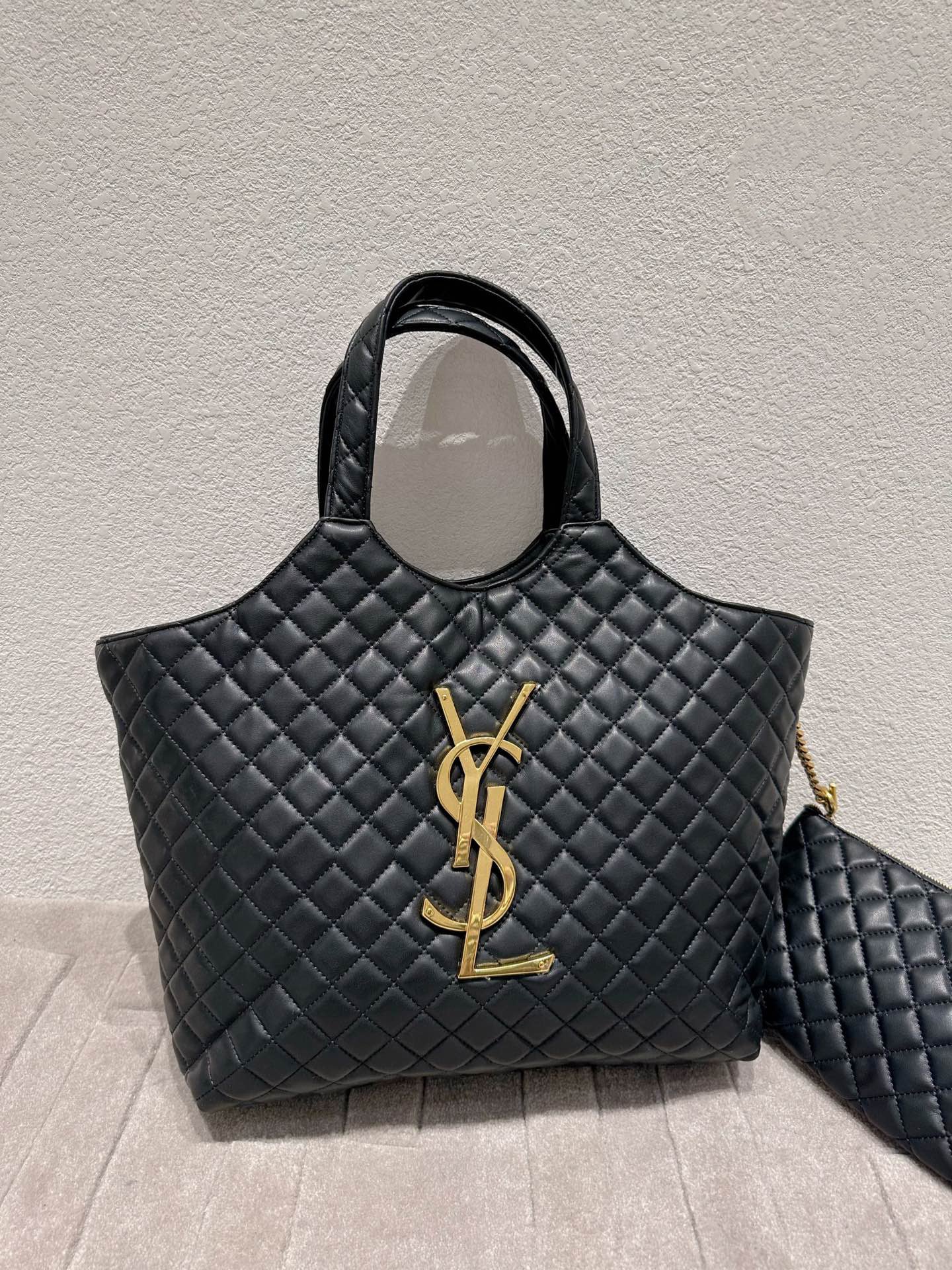 Women Saint Laurent Icare Maxi Shopping Bag In Quilted