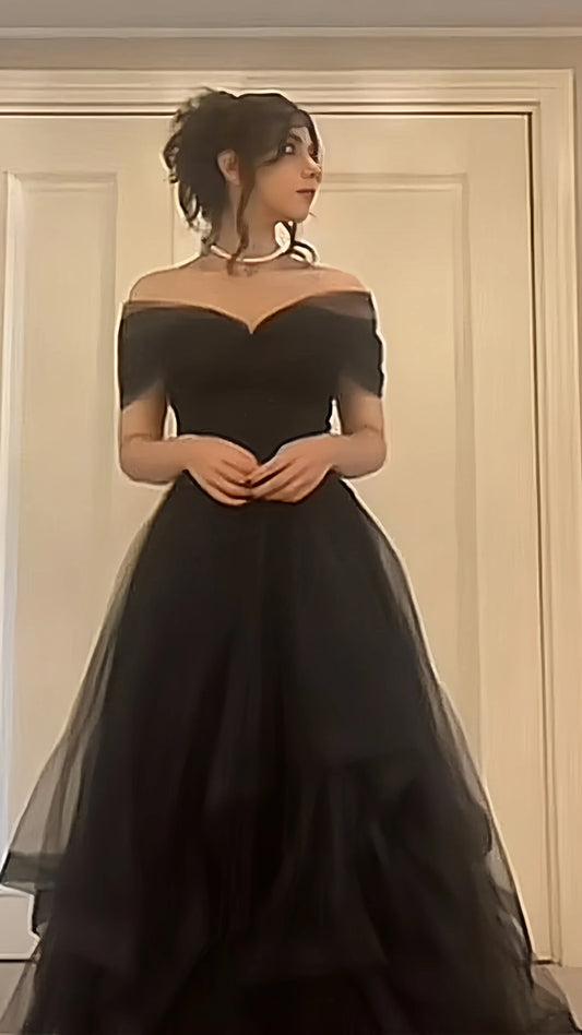 Black A-Line Tulle Prom Dress - Off Shoulder Evening Party Gown