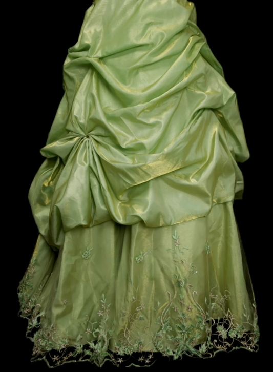 Cute Green A-Line Long Prom Dresses Satin Strapless Quinceanera  Dresses Sleeveless Sweet 16 Dress EP06087