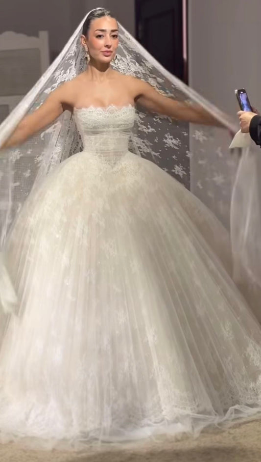Ivory Strapless Tulle Lace Wedding Dress Elegant Bridal Wedding Gown,LTP4290