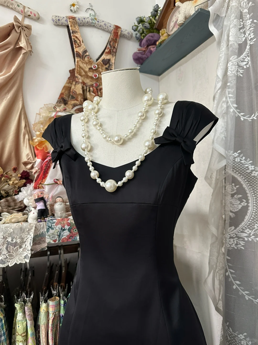 Simple Black Satin Short Birthday Dress A Line Graduation Homecoming Dress Y9014