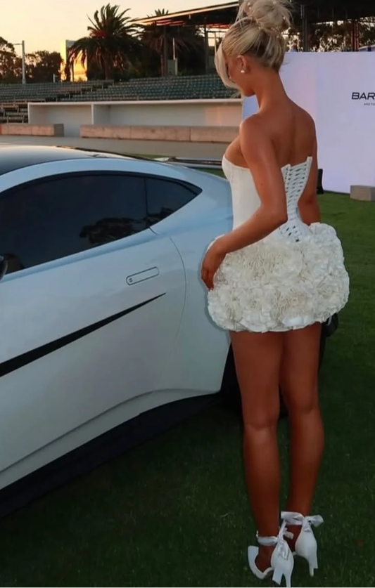 Cute White Strapless Pleated Rose Cocktail Dress Satin Bodycon Mini Homecoming Dress Y8282