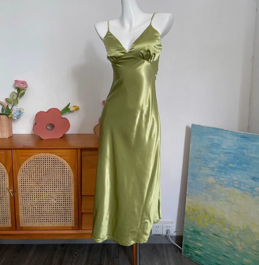 Simple V-neck Strap Satin Green Prom Dress P3401