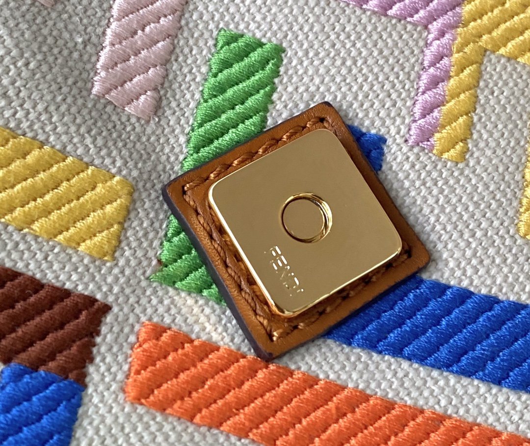 Fendii bag. Exclusive Model TIFFANY QUEEN