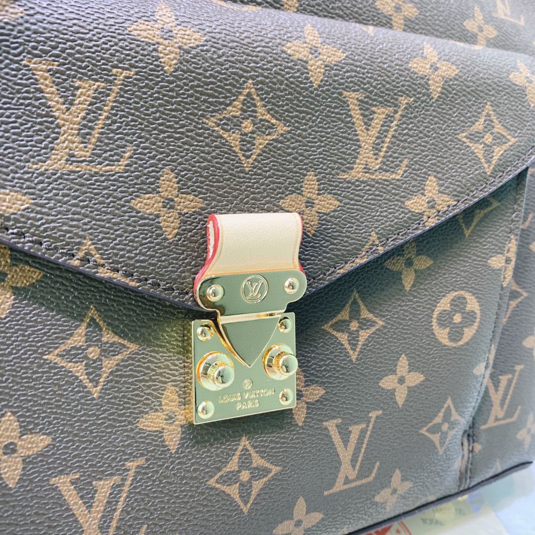 Louis Vuitton Monogram Canvas Metis Hobo Handbag