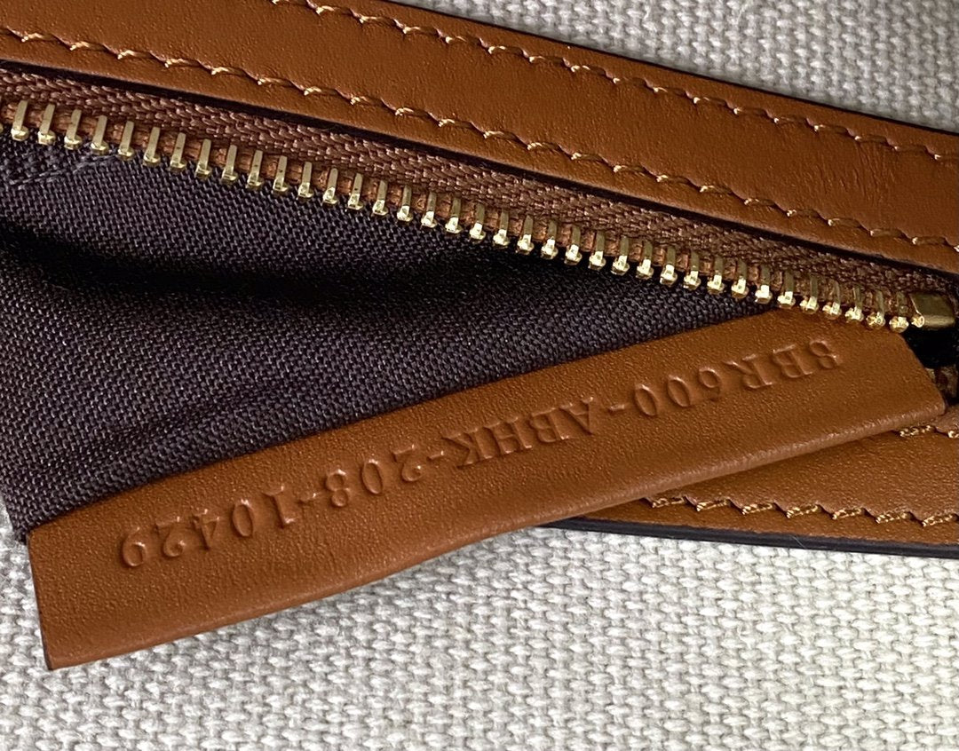 Fendii bag. Exclusive Model TIFFANY QUEEN