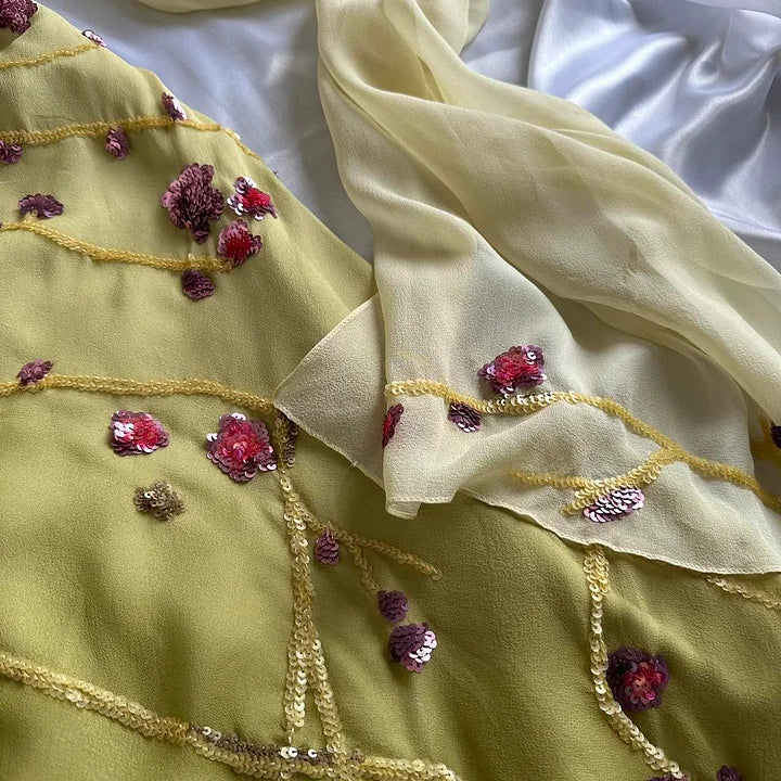 Yellow Green Gorgeous Exquisite Vintage Embroidered Spaghetti Strap Long Ball Gown Prom Dress Evening Gown